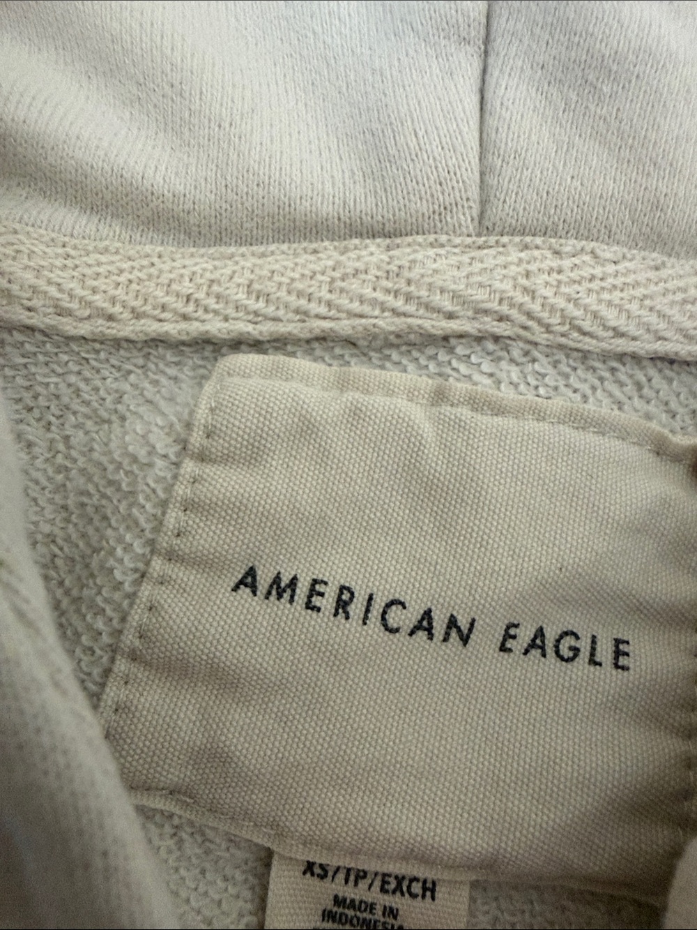 American Eagle Women’s cropped hoodie - Picture 6 of 8